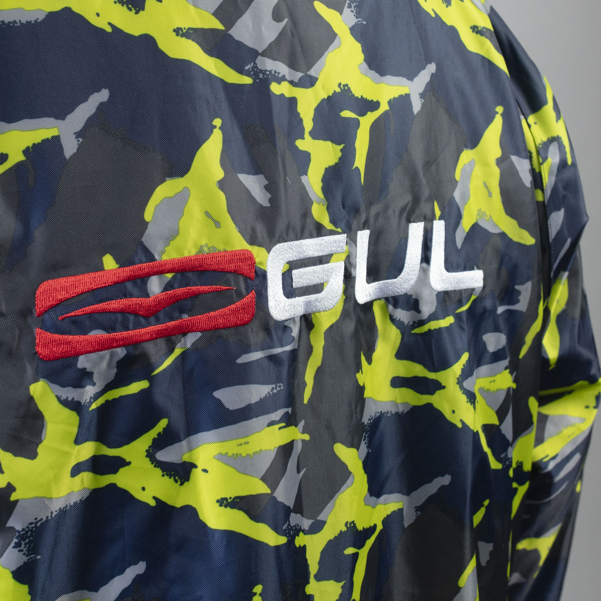 Gul EVORobe Hooded Changing Robe Camo