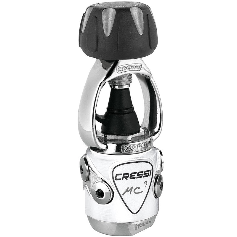 Cressi XS Compact MC9 Dive Regulator INT in White